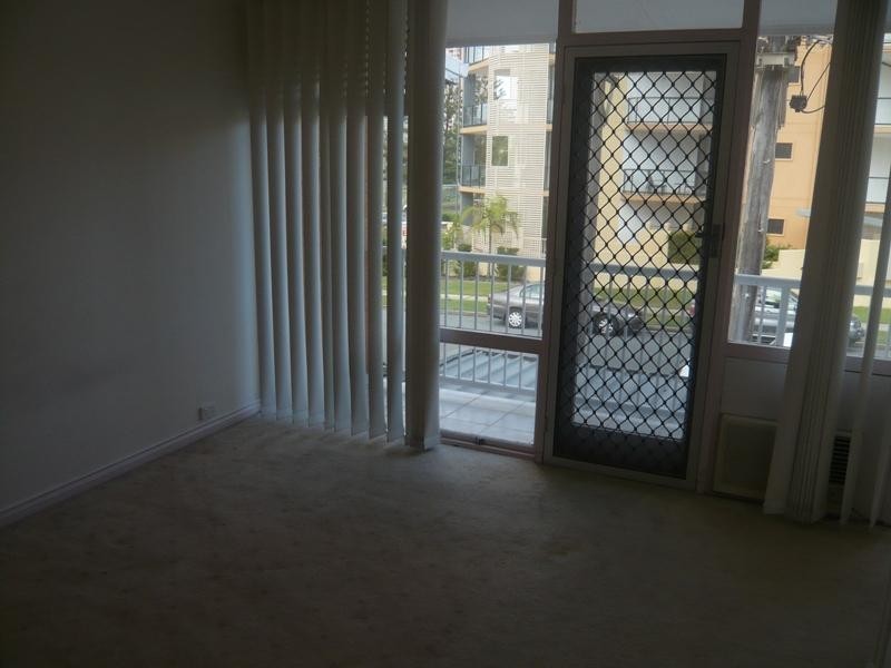 3/162 Surf Parade, Broadbeach QLD 4218