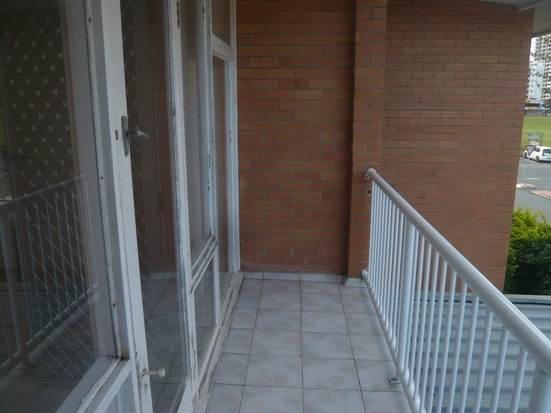 3/162 Surf Parade, Broadbeach QLD 4218