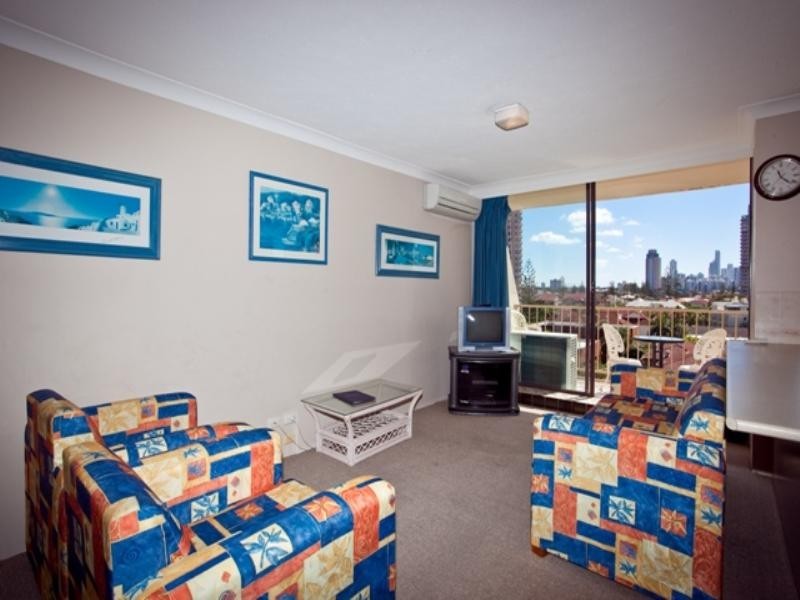 22 ‘Queensleigh’, 5 Queensland Avenue, Broadbeach QLD 4218