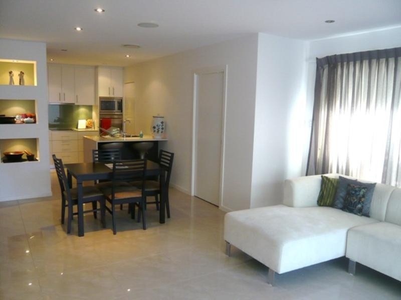 1/35 Dolphin Avenue, Mermaid Beach QLD 4218