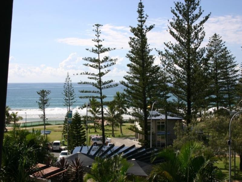 11 Encamp Street, Reedy Creek QLD 4227