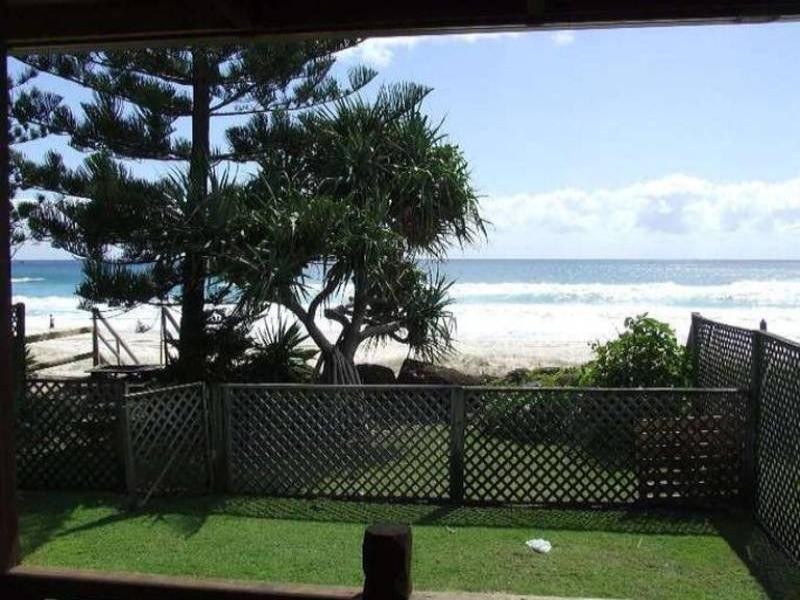 269 Jefferson Lane, Palm Beach QLD 4221