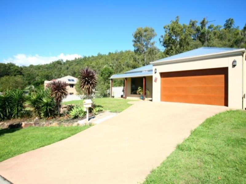 2 Riverlilly Street, Reedy Creek QLD 4227