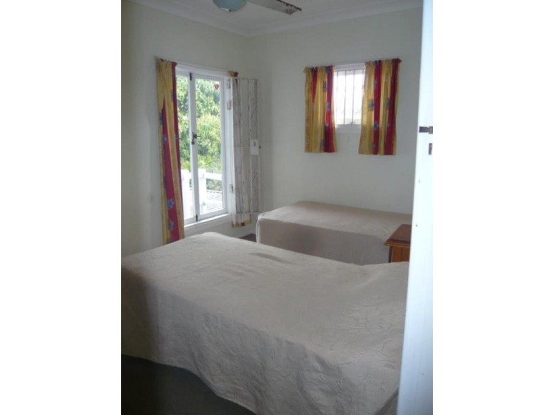 5/4 First Avenue, Burleigh Heads QLD 4220