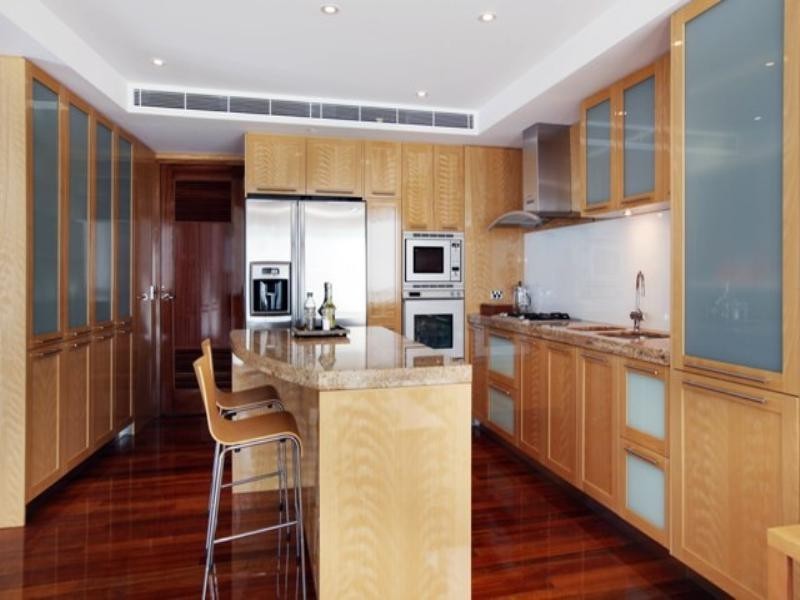 13 ‘Platinum on the Beach’, 1 Markwell Avenue, Surfers Paradise QLD 4217