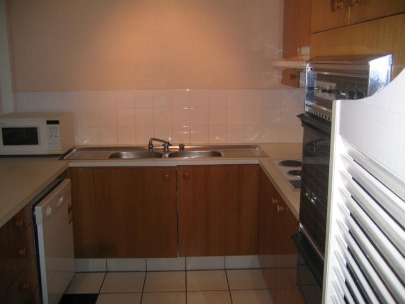 48/2940 Gold Coast Highway, Surfers Paradise QLD 4217