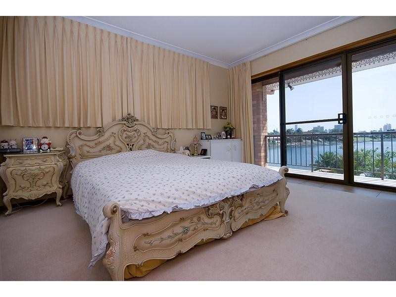 Mermaid Waters QLD 4218