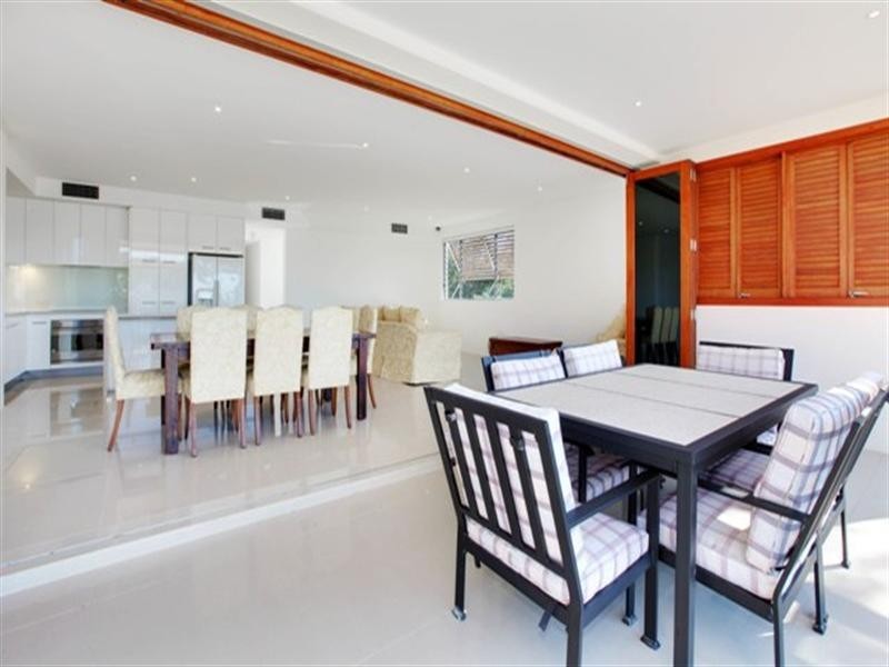 1/92 Seagull Avenue, Mermaid Beach QLD 4218