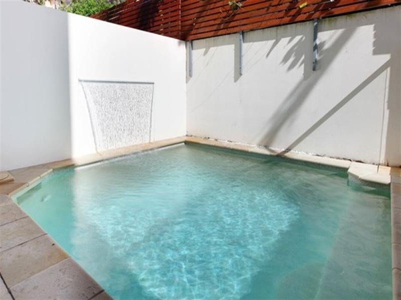 1/92 Seagull Avenue, Mermaid Beach QLD 4218