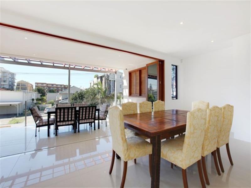 1/92 Seagull Avenue, Mermaid Beach QLD 4218