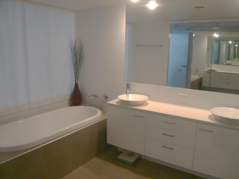 1105/33 TE Peters Drive, Broadbeach QLD 4218