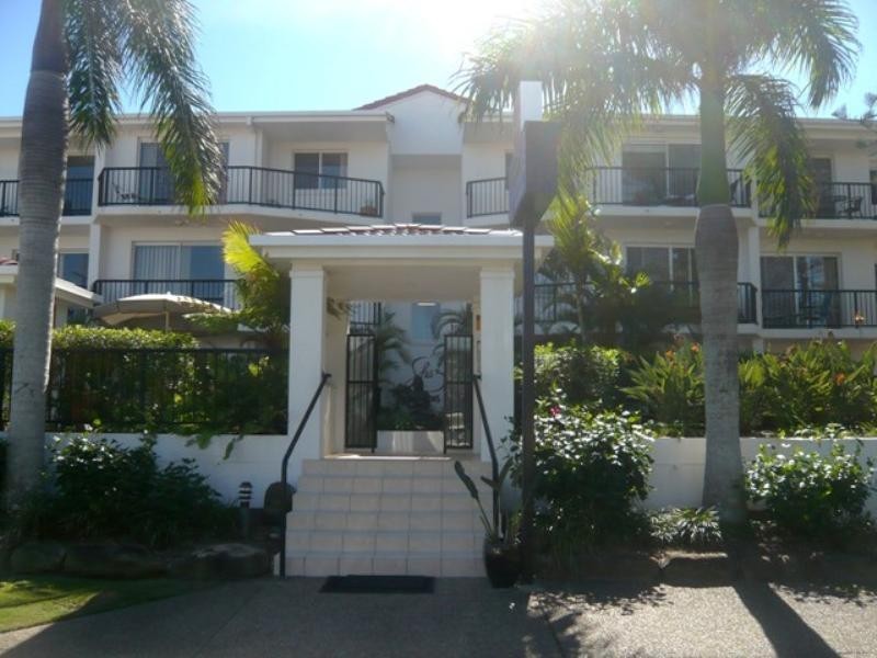 10/15 Surf Street, Mermaid Beach QLD 4218