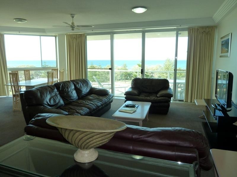 29 (6C) Carmel by the Sea, 177 Old Burleigh Road, Broadbeach QLD 4218