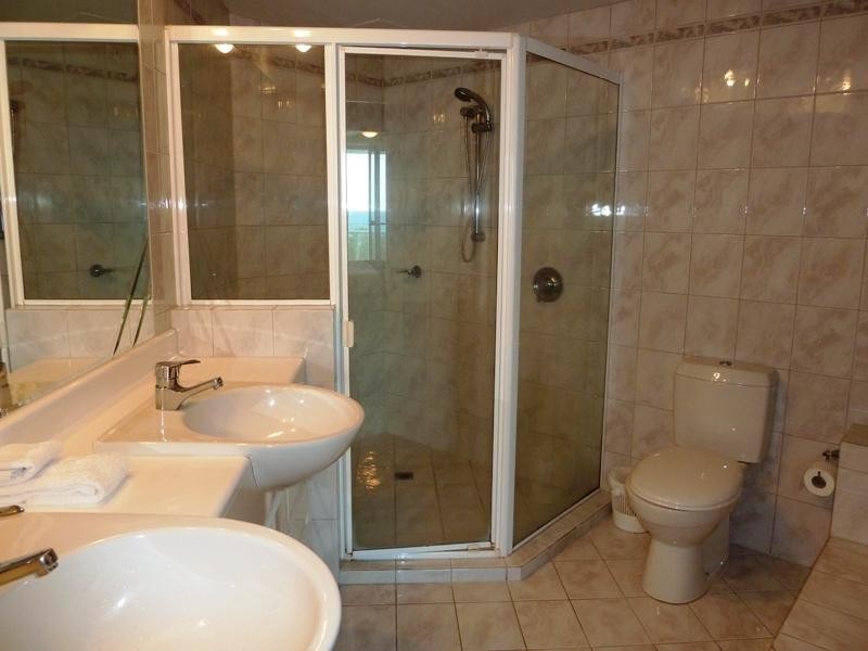 29 (6C) Carmel by the Sea, 177 Old Burleigh Road, Broadbeach QLD 4218