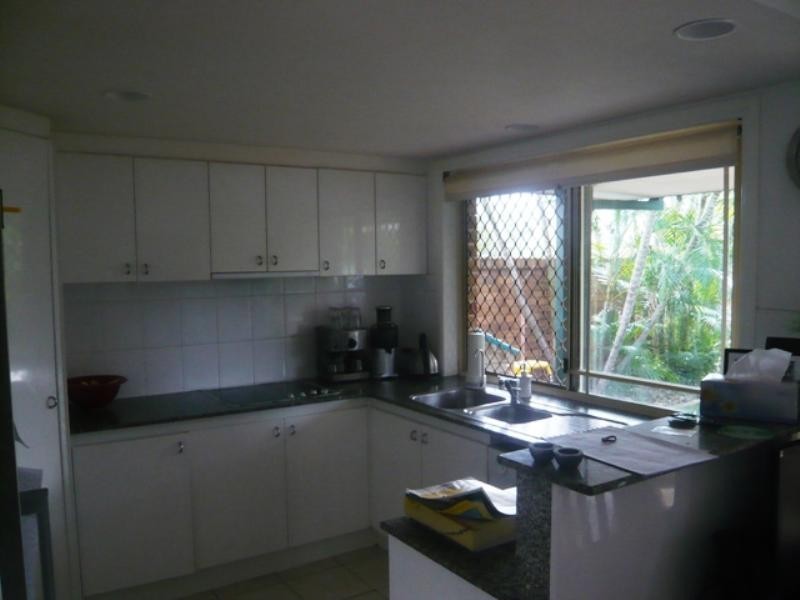 1/32 Hilda Street, Mermaid Beach QLD 4218