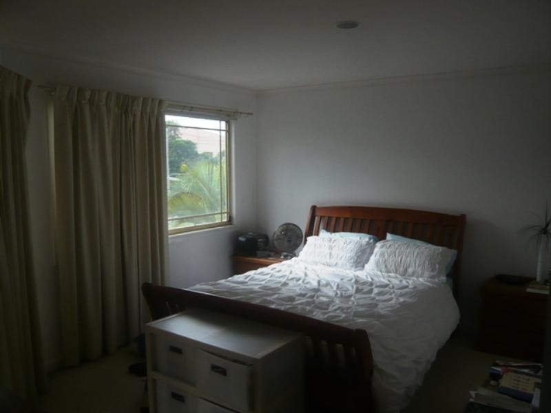 1/32 Hilda Street, Mermaid Beach QLD 4218