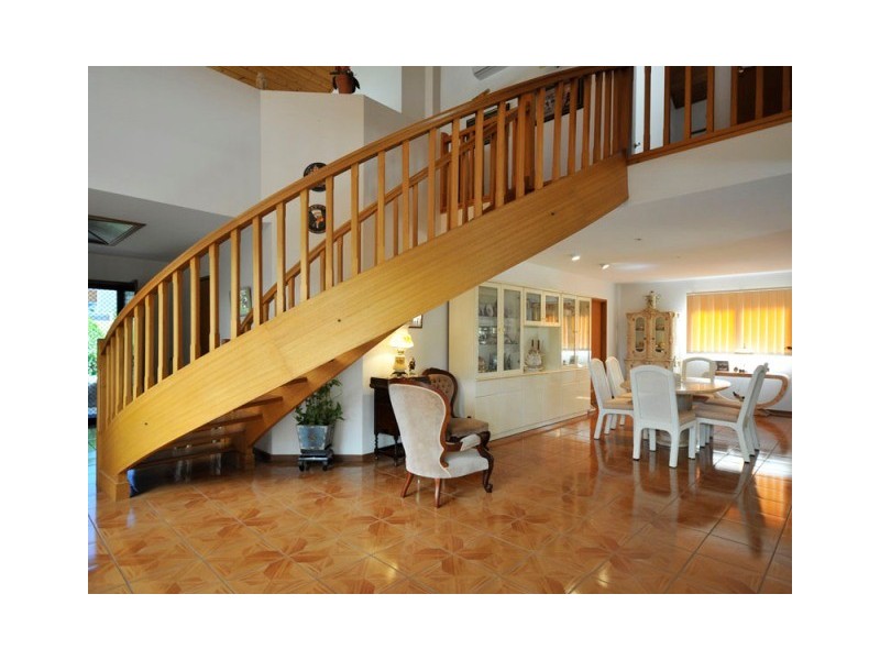 11 Seabeach Avenue, Mermaid Beach QLD 4218