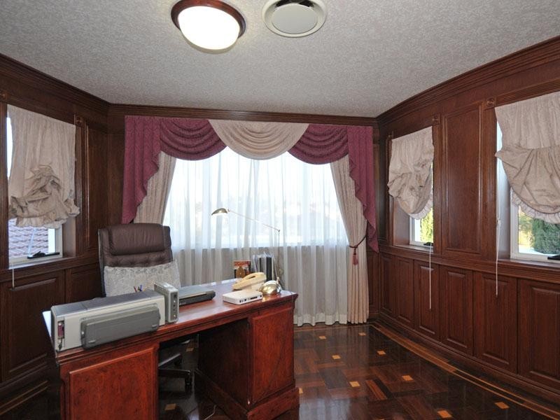 15 Karabella Court, Mermaid Waters QLD 4218