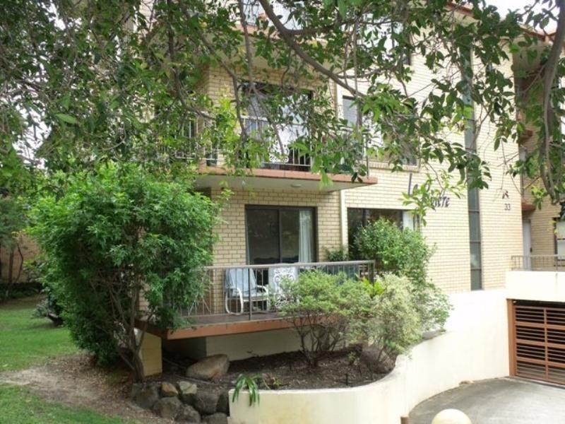 1/33 Monaco Street, Broadbeach Waters QLD 4218