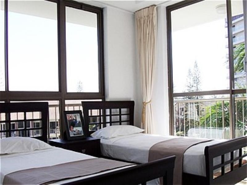 14/4 Britannia Avenue, Broadbeach QLD 4218