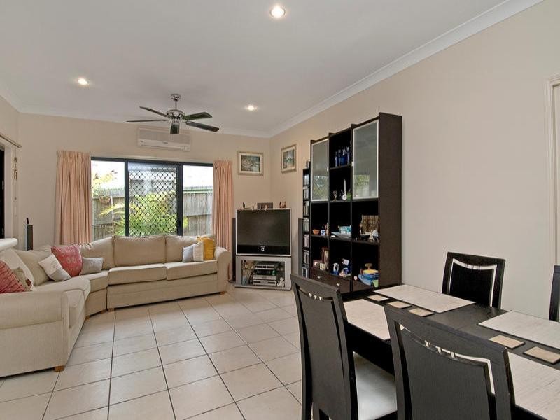 1/28 Blake Street, Southport QLD 4215