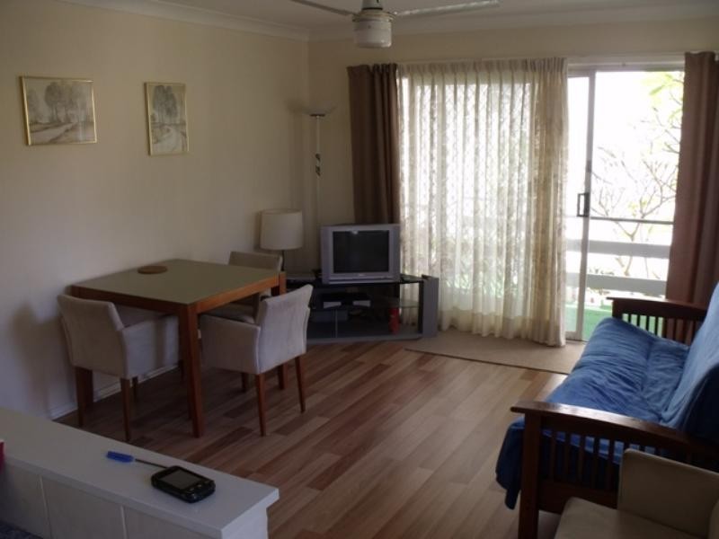 4/34 Tarcoola Crescent, Surfers Paradise QLD 4217