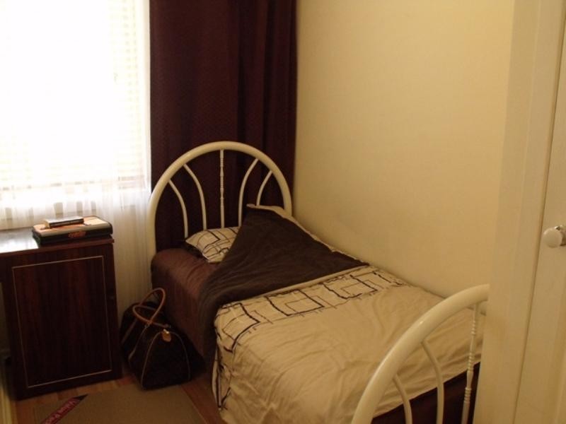 4/34 Tarcoola Crescent, Surfers Paradise QLD 4217