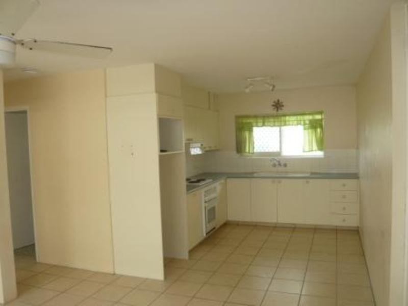 4/136 Old Burleigh Road, Broadbeach QLD 4218