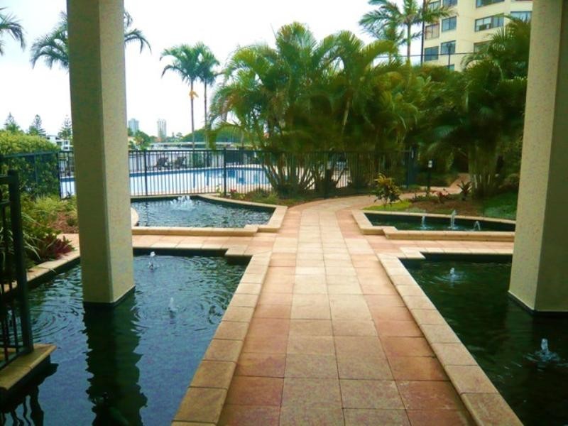 7/2898 Gold Coast Highway, Surfers Paradise QLD 4217