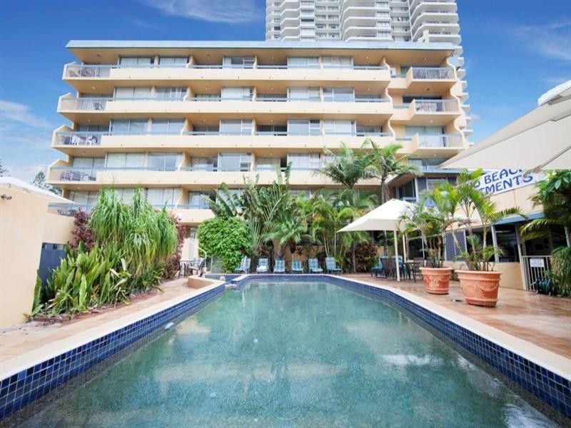 205 ‘Hi Ho Beach Apartments’, 2 Queensland Avenue, Broadbeach QLD 4218