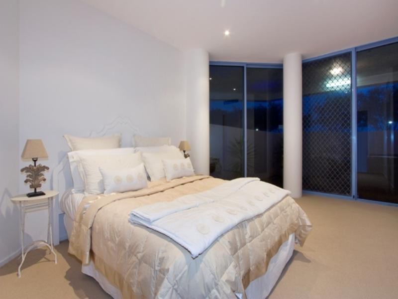 1/3456 Main Beach Parade, Surfers Paradise QLD 4217