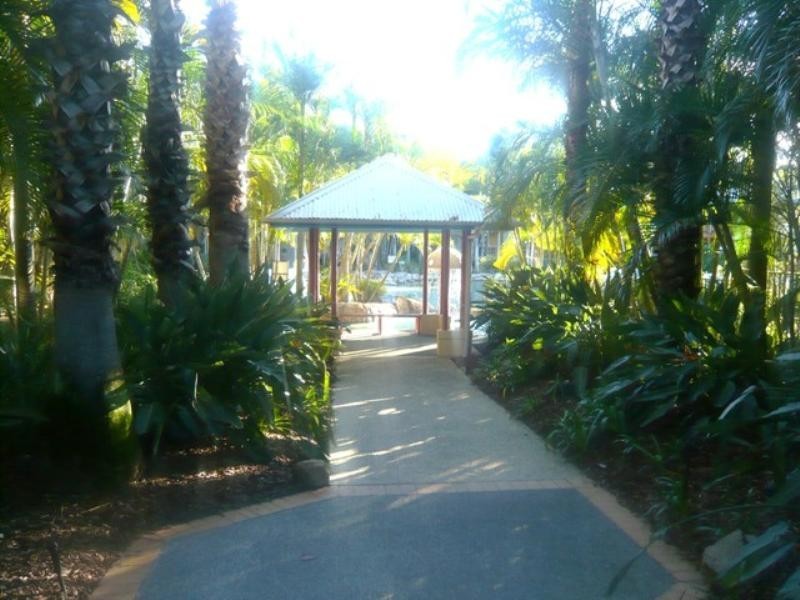 9/2320 Gold Coast Highway, Mermaid Beach QLD 4218