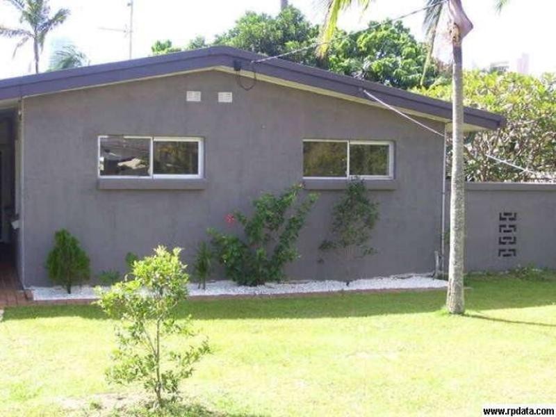 26 Boongala Road, Broadbeach Waters QLD 4218