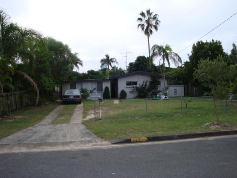 26 Boongala Road, Broadbeach Waters QLD 4218