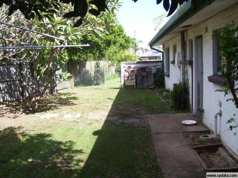 26 Boongala Road, Broadbeach Waters QLD 4218