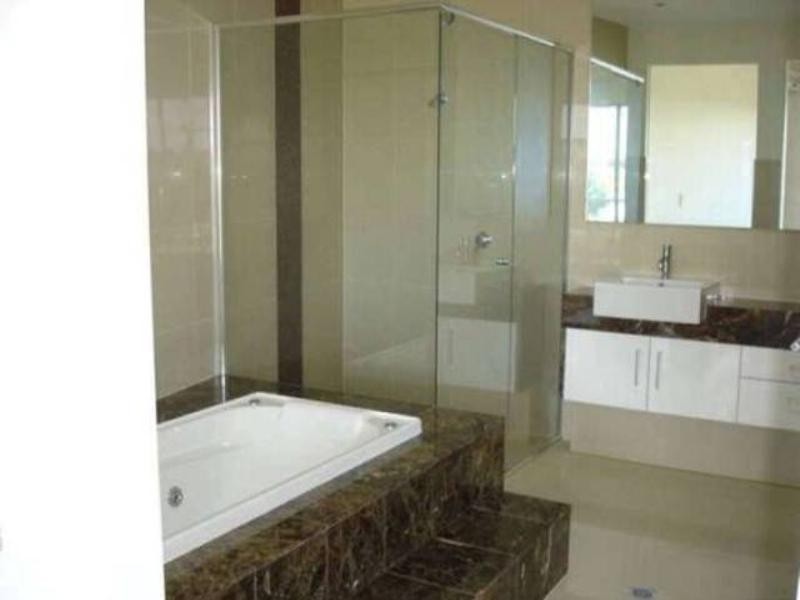 17/10 Valbonne Avenue, Varsity Lakes QLD 4227