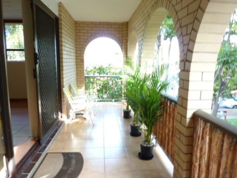 4/3 Jubilee Avenue, Broadbeach QLD 4218