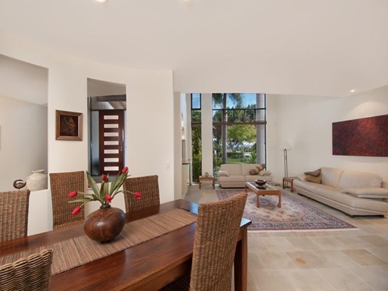 Clear Island Waters QLD 4226