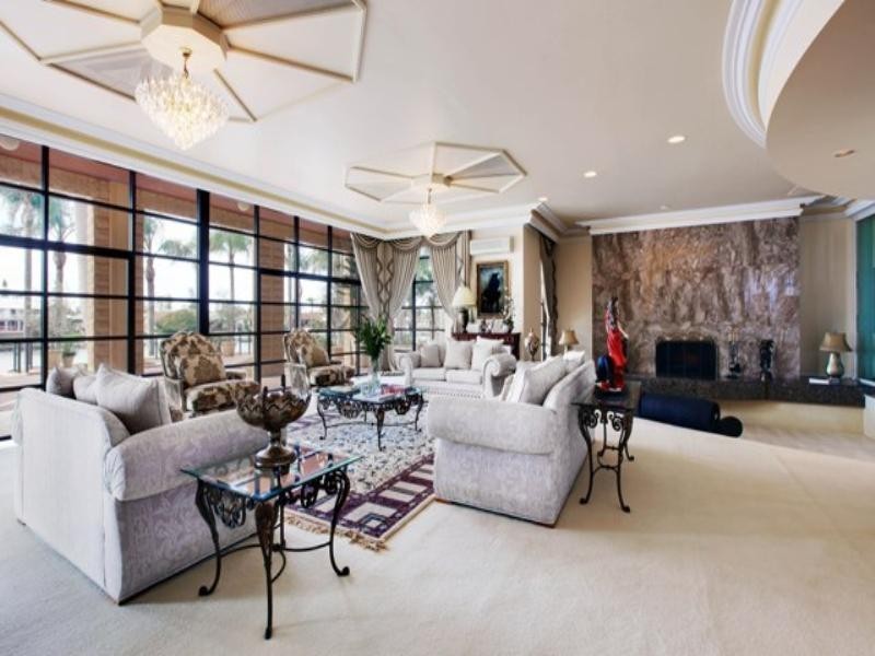 ‘Bartinon’ 26 Marseille Court, Sorrento QLD 4217