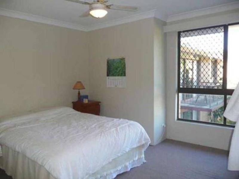 5/6 Angie Court, Mermaid Waters QLD 4218