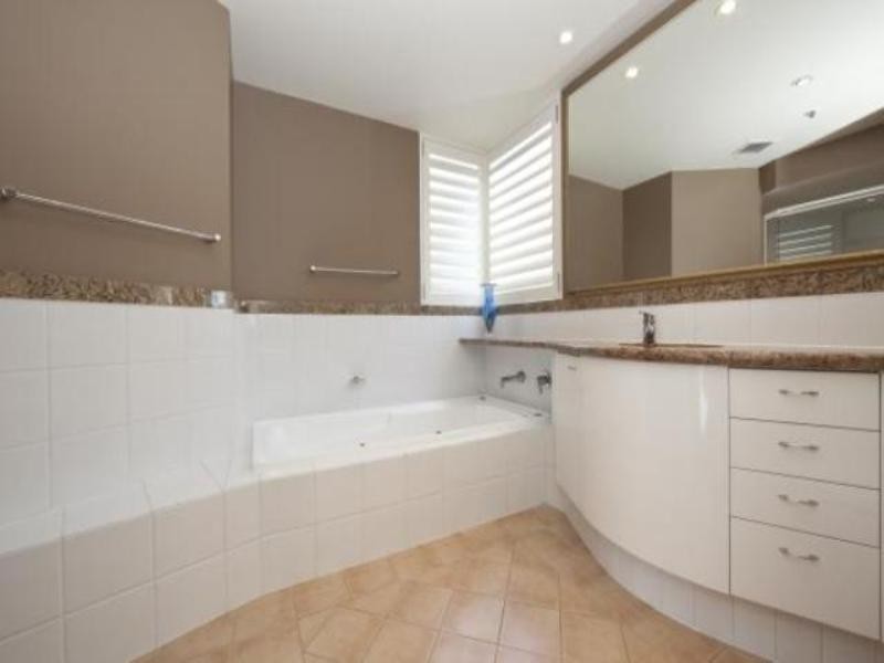 502/13 Garfield Terrace, Surfers Paradise QLD 4217