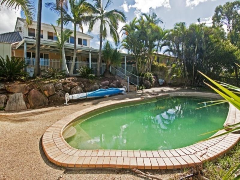 30 Wantana Crescent, Edens Landing QLD 4207