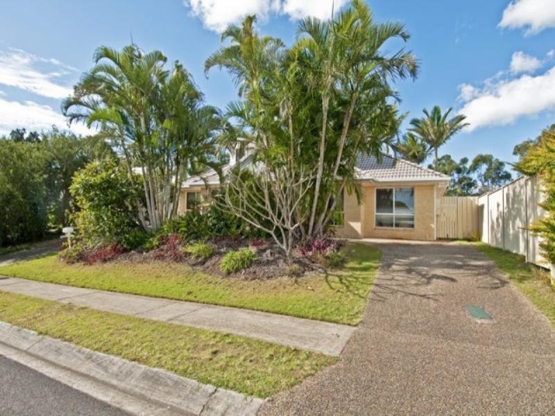 30 Wantana Crescent, Edens Landing QLD 4207
