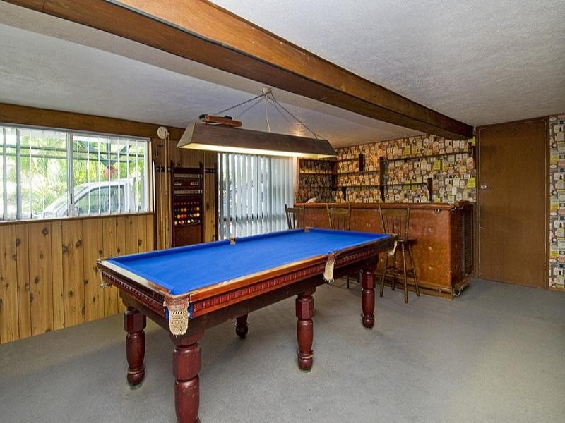 8 Ridgeway Avenue, Southport QLD 4215