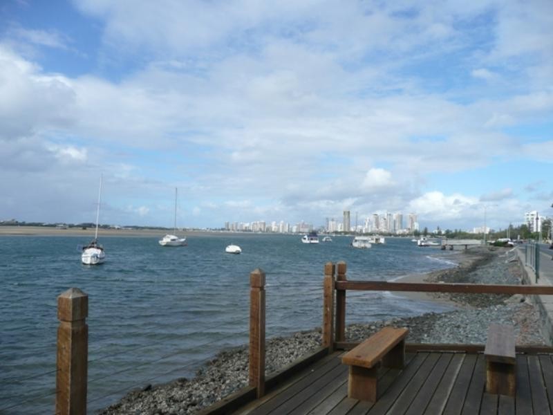 5/8 Baker Street, Labrador QLD 4215