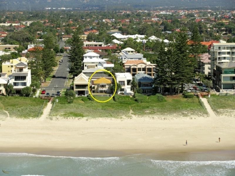 151 Hedges Avenue, Mermaid Beach QLD 4218