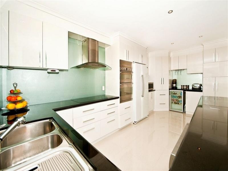 Broadbeach Waters QLD 4218