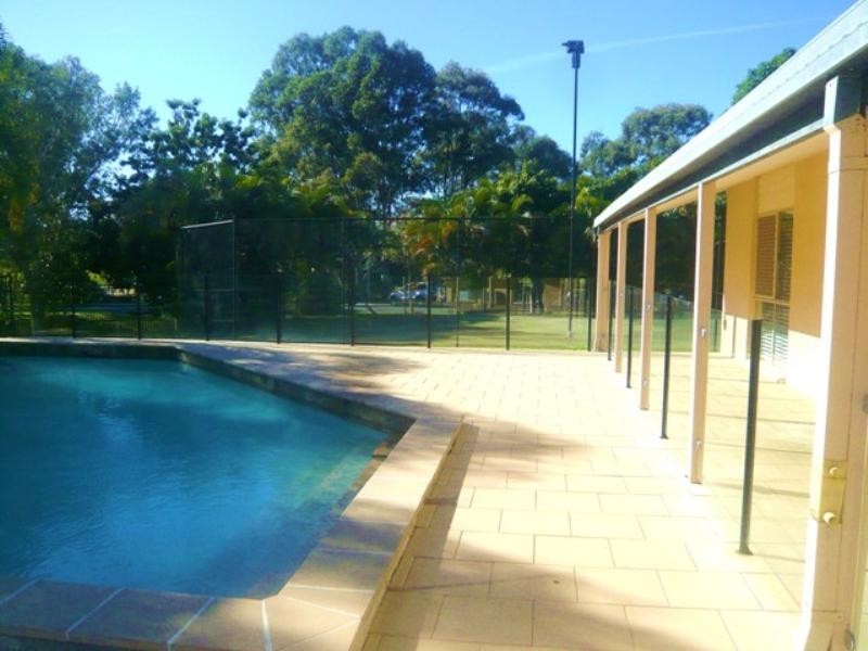 47 Marbella Drive, Benowa QLD 4217