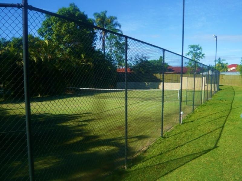 47 Marbella Drive, Benowa QLD 4217