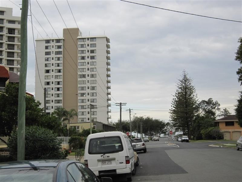 2/13 Australia Avenue, Broadbeach QLD 4218